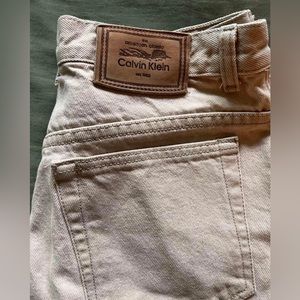 Calvin Klein Mom Jeans